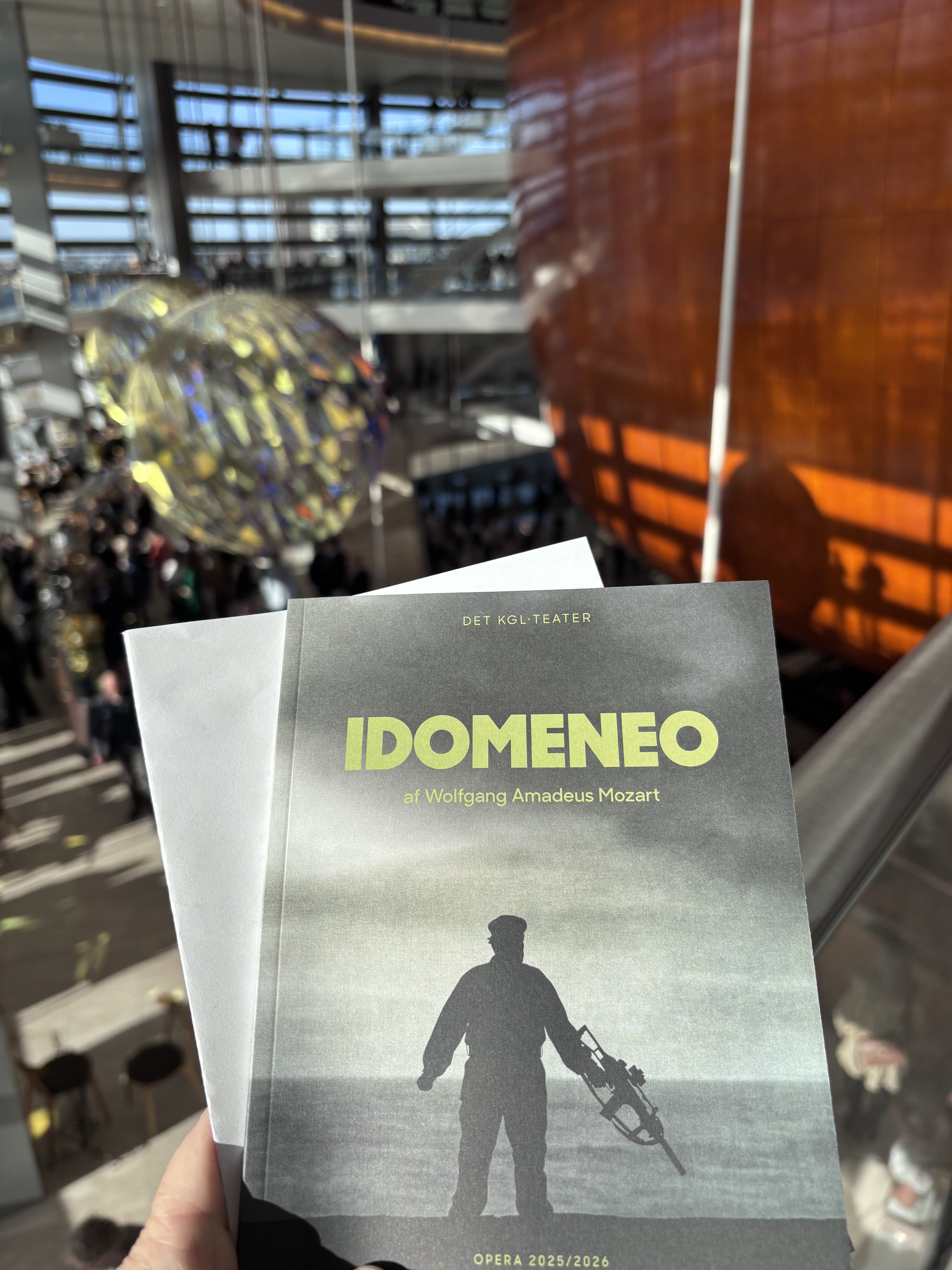 Idomeneo – Stormfuld græsk tragedie med moderne krigsæstetik